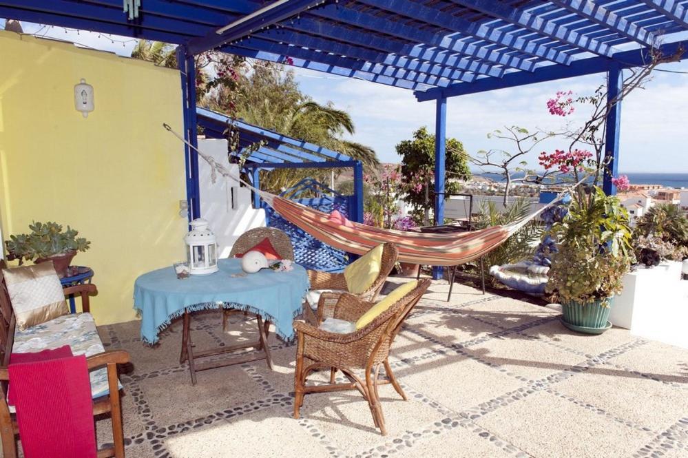 Holidays In Tarajalejo - Home Office With Sea View Стая снимка